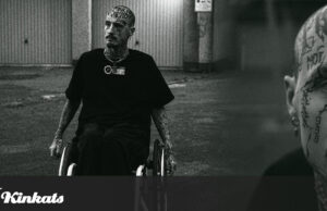 Jannis akak _liebesmeister leidet an Friedreich-Ataxie. Mit KinKats sprach er darüber